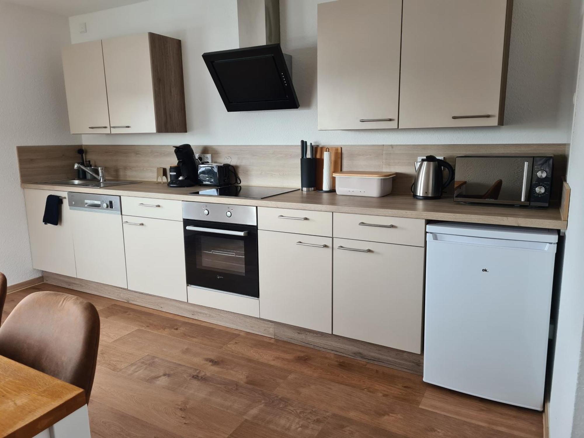Ferienwohnung In Erftstadt 2 Min Fusslaeufig Zum Bahnhof, Phantasialand, Koeln, Koeln Messe, Eifel Exterior photo